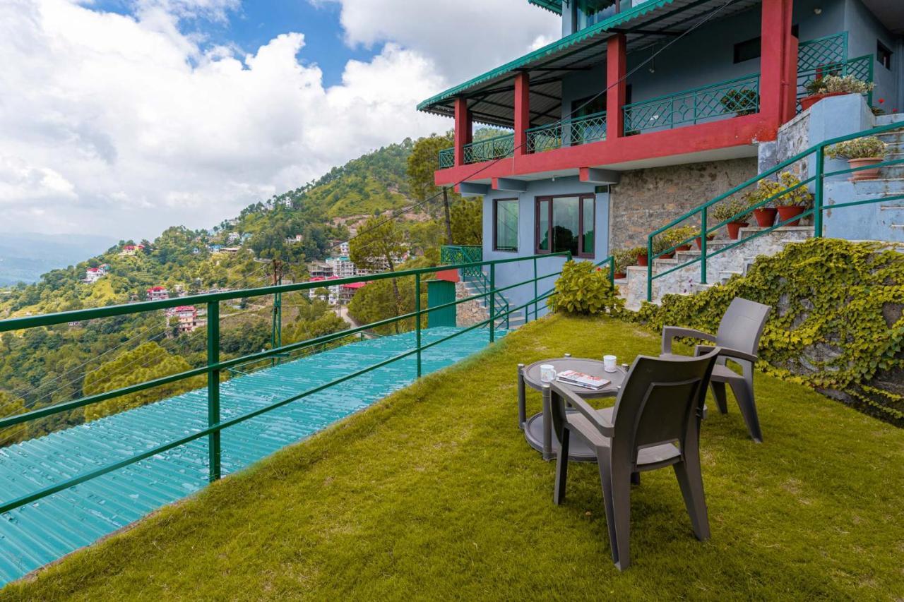 Stayvista At Cecil Cottages With Barbeque, Hill View Kasauli Exterior photo