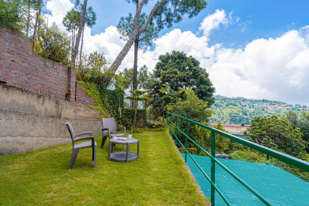 Stayvista At Cecil Cottages With Barbeque, Hill View Kasauli Exterior photo