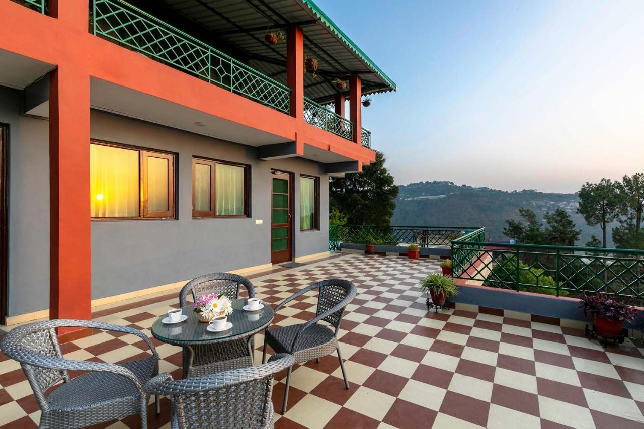 Stayvista At Cecil Cottages With Barbeque, Hill View Kasauli Exterior photo