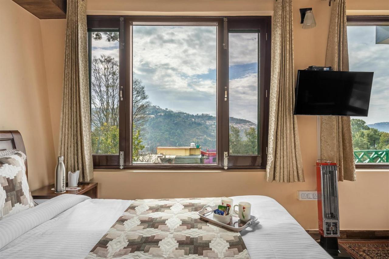 Stayvista At Cecil Cottages With Barbeque, Hill View Kasauli Exterior photo